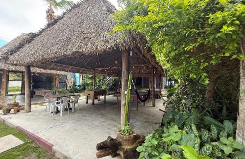 Costa Esmeralda Bed & Breakfast | San Carlos Surf Resort & Eco Lodge