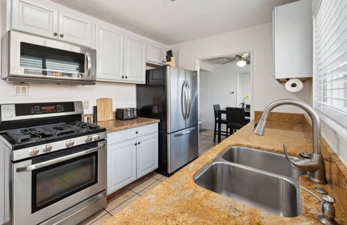Clairemont House | San Diego Home - Mission Beach, Views & Relax!