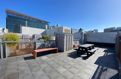 Civic Center Condo | San Francisco Methodist loft-style Condo