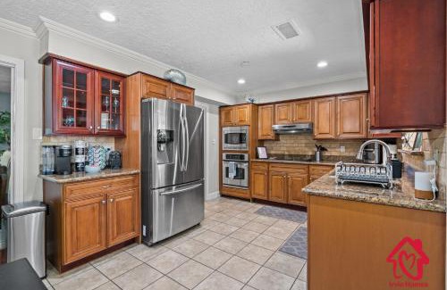 Northeast Heights House | San Gabriel Stunner - An Irvie Home