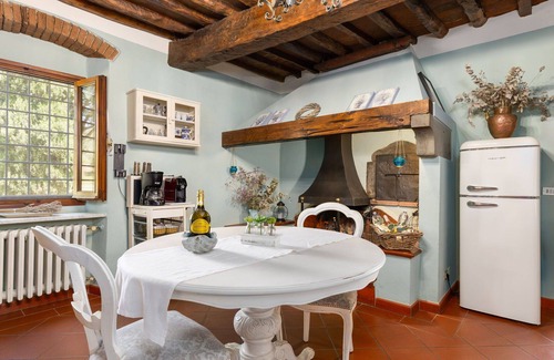 Twist Villa | San Guido - Country house with pool near Florence, Tuscany
