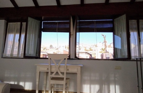 Centro - Sagrario Apartment | San Jerónimo Cathedral viewpoint