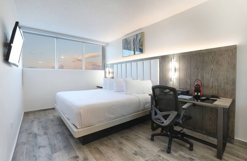 Isla Verde Hotel | San Juan Airport Hotel