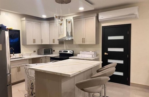 San Pedro Sula House | San Pedro Sula luxury town house,3 bedrooms 2/5 bathrooms #2