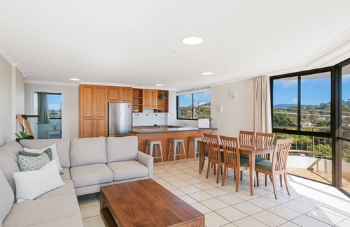 Tugun Apartment | San Simeon 33 - Absolute Beachfront Tugun - Min. 3 Night Stays
