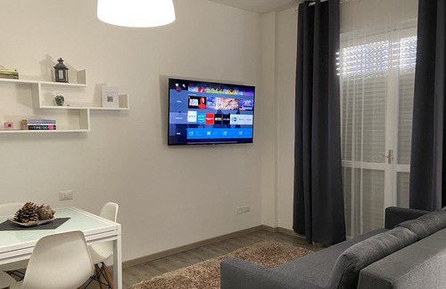 Quarto Cagnino Apartment | "San Siro's Lights"