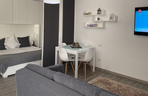 Quarto Cagnino Apartment | "San Siro's Lights"