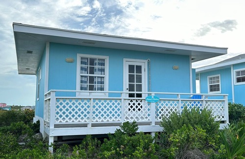 Black Point Cottage | Sand Dollar Cottage with stunning views. Near Swimming Pigs!