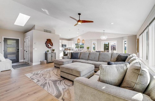 Fort Bragg House | Sand Dollar Shore