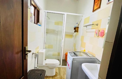 Gomagoda Villa | Sandalwood Green