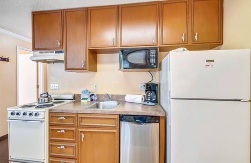 Downtown Cannon Beach House | Sandcastle Inn #605 - Beachcomber Vacation Homes