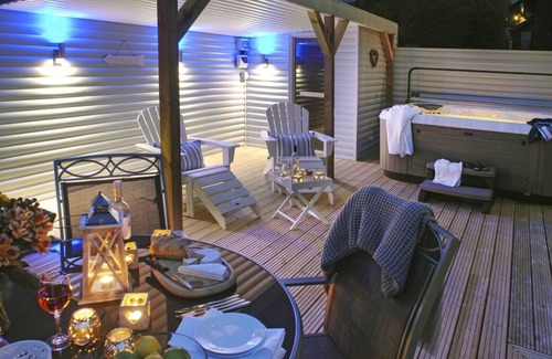 Winnard's Perch Villa | Sanderling House - Two Bedroom Villa, Sleeps 4