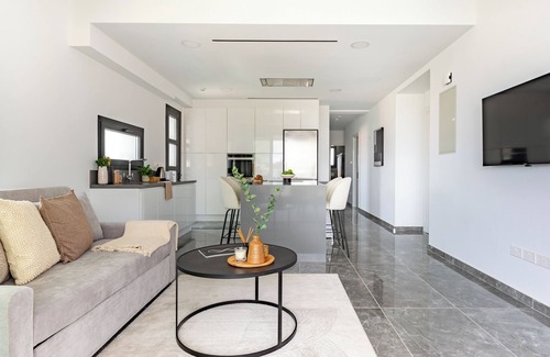 Agios Athanasios Apartment | Sanders Evolution 2 - Sweet 2-Bdr Apt with Balcony