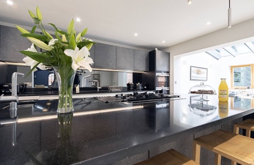 Sandwich House | Sandilodge - Stunning four bedroom home in historic Sandwich