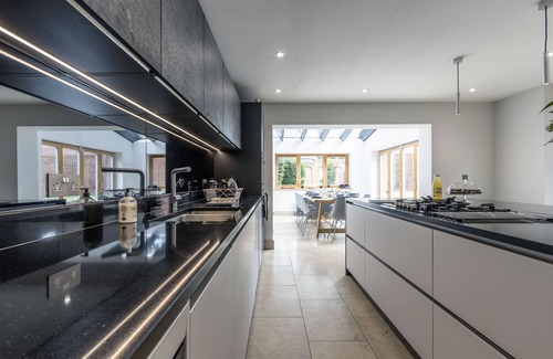 Sandwich House | Sandilodge - Stunning four bedroom home in historic Sandwich