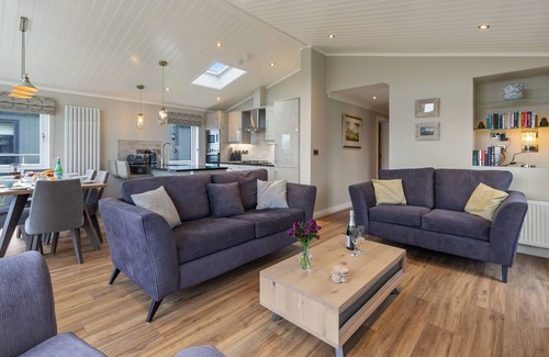 Penally Ski Chalet | Sandpiper - Luxury Lodge, Close to Beach