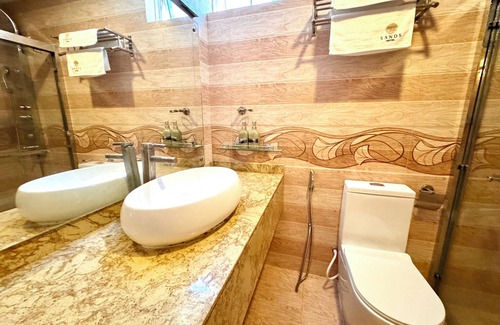 Dhigurah Hotel | Sands Grand Hotel