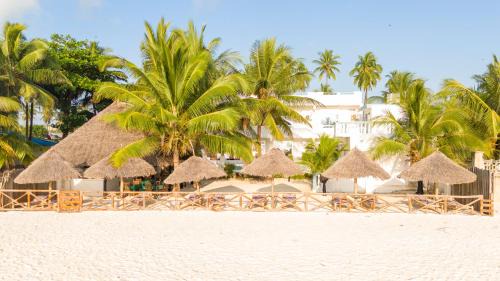 Mnemba Hotel | Sands Inn Hotel