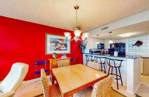 Atlantic Beach Apartment | Sands Villa 323