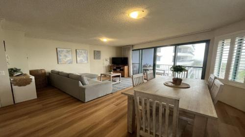 Caloundra Apartment | Sandy Cove Unit 6