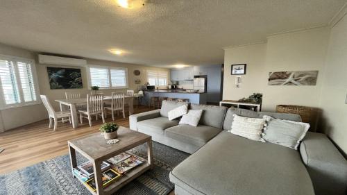 Caloundra Apartment | Sandy Cove Unit 6