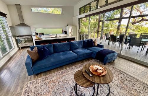 Kingfisher Bay House | Sandy Escape Holiday House Kingfisher Bay Resort