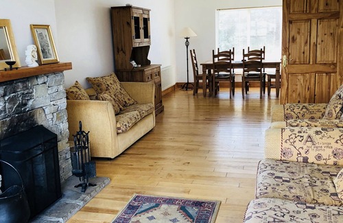 Downings House | Sandy Hills Cottages, overlooking Rosapenna Golf Resort and Tramore Beach
