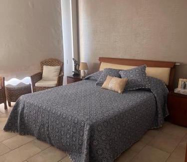 Larnaca Apartment | Sandy Kisses
