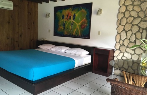 Crown Point Hotel | Sandy Point Village