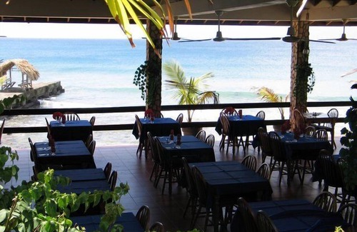 Crown Point Hotel | Sandy Point Village