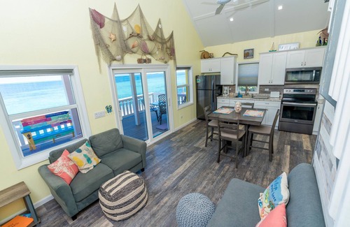 Spanish Wells House | Sandy Shoes, Russell Island , Bahamas