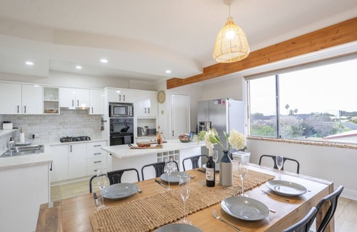 South Bunbury Apartment | Sandy Souls, Beach Front Escape