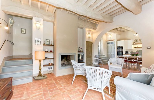 Barberino Tavarnelle Apartment | Sangiovese Country House, apartment with pool in a small village in the hills of Chianti