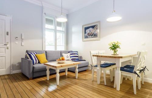 Dolny Sopot Apartment | Sanhaus Apartments - HAFFNERA 51 - Stylowe apartamenty 3 minuty od plaży i kortów
