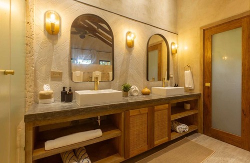Cambutal Resort | Sansara Surf and Yoga Resort - Retreat