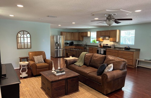 Melrose House | Santa Fe Lake Front with Canal for your Boat