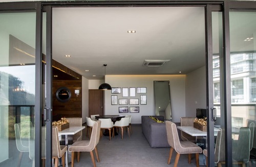 Lomas de Santa Fe Apartment | Santa Fe Place I Modern Studio in Santa Fe