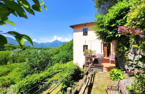 Barga Villa | Santa Maria, Barga, Private Pool, WIFI, sleeping 6+1