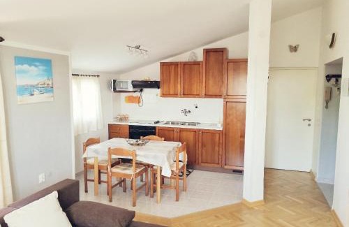 Vabriga Apartment | Santa Marina