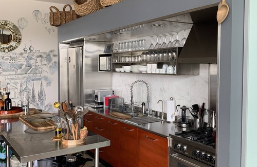 North of Wilshire Condo | Santa Monica 2 bedroom 1 bath Apartment