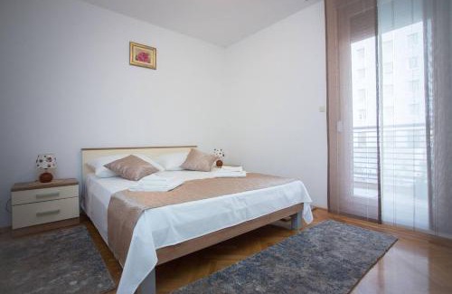 Split Apartment | Santa Rita