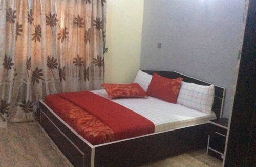 Jos Hotel | Santarosa Suites & Bar
