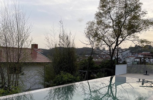Sever do Vouga Bed & Breakfast | Santiago Family House - King Room with Spa Bath