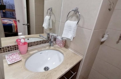 Downtown Santiago Apartment | Santiago Moneda Suites 1802