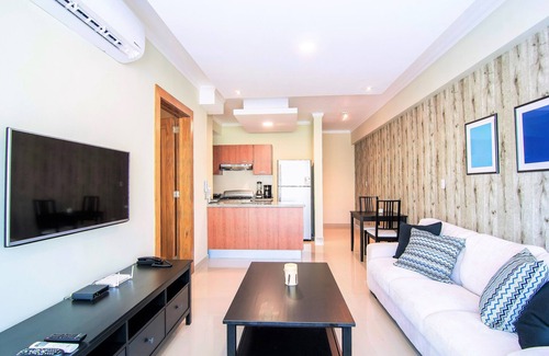 Downtown Santo Domingo Apartment | Santo Domingo Charming City Center Apartment + Free Parking and Gym ✔️
