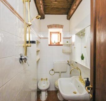 Santo Stefano di Sessanio Apartment | Santo'S House BnB