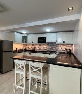 Imus Villa | Saphir Townhouse 5 to 6 pax rooftop terrace, Cavite