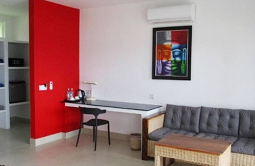 Koh Rong Sanloem Hotel | Saracen Bay Resort