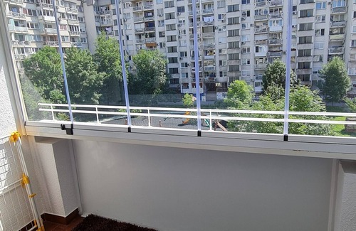 Novo Sarajevo Apartment | Sarajevo City Deluxe Apartment: Modern & Fully-EquippednBest for long stays