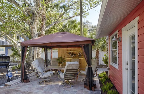 Laurel Park Cottage | SarasotaCottageRentals ~ Authentic FL, Enchanting Downtown Historic Laurel Park